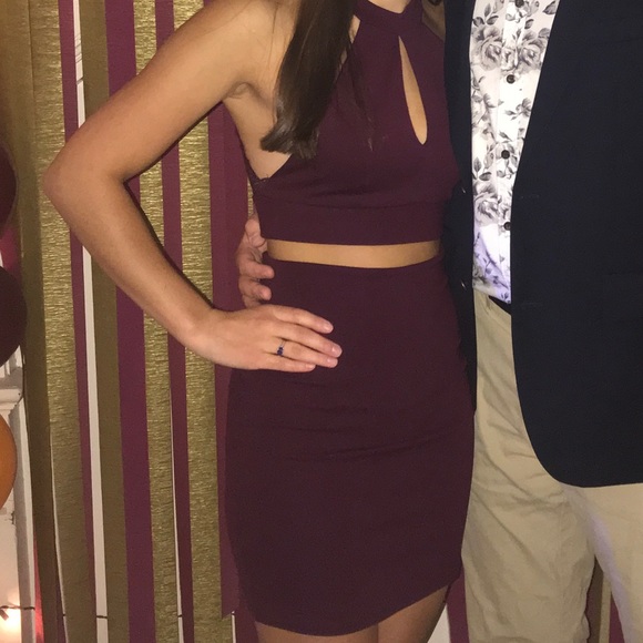 Lulus Dresses & Skirts - Burgundy two piece Lulus dress small